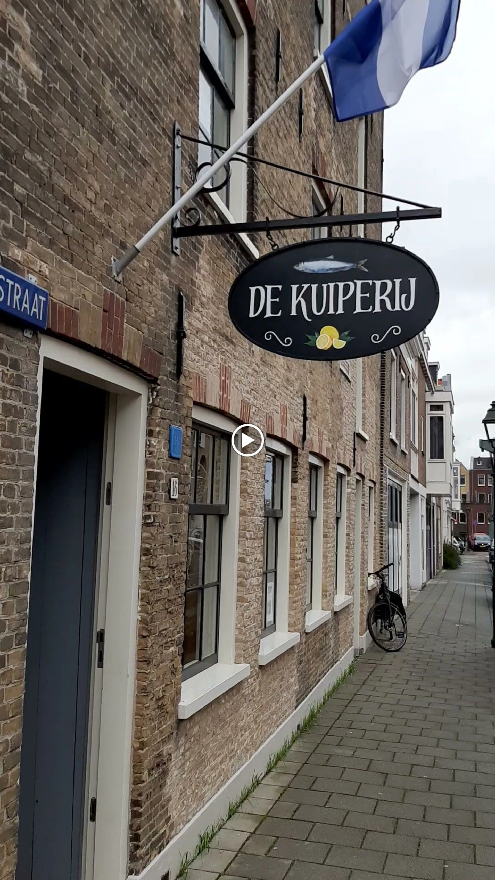 Kringloopwinkel Tpakhuis vintage spullen in Maassluis