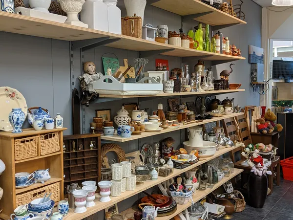 Kringloopwinkel in Molenaarsgraaf