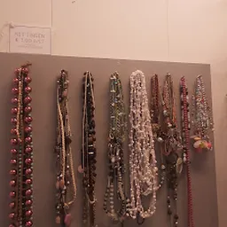 Bezoeker foto van Kringloopwinkel Tweede Kanswinkel De Bob Shop in Molenaarsgraaf