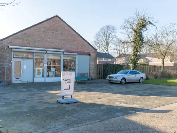 Kringloopwinkel Kringloopwinkel Tweedehands en restyleshop De Zonnebloem in Schijndel