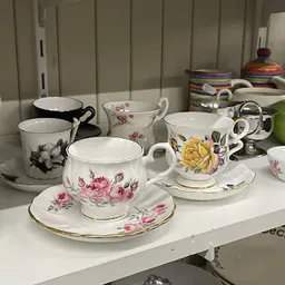 Bezoeker foto van Kringloopwinkel Tweedehands winkel 't Stoofje in Oudenbosch