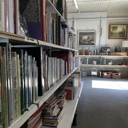 Bezoeker foto van Kringloopwinkel Tweedehands winkel 't Stoofje in Oudenbosch