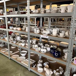 Bezoeker foto van Kringloopwinkel Twiddus in Waalwijk