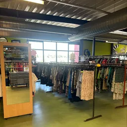 Bezoeker foto van Kringloopwinkel Twiddus in Waalwijk