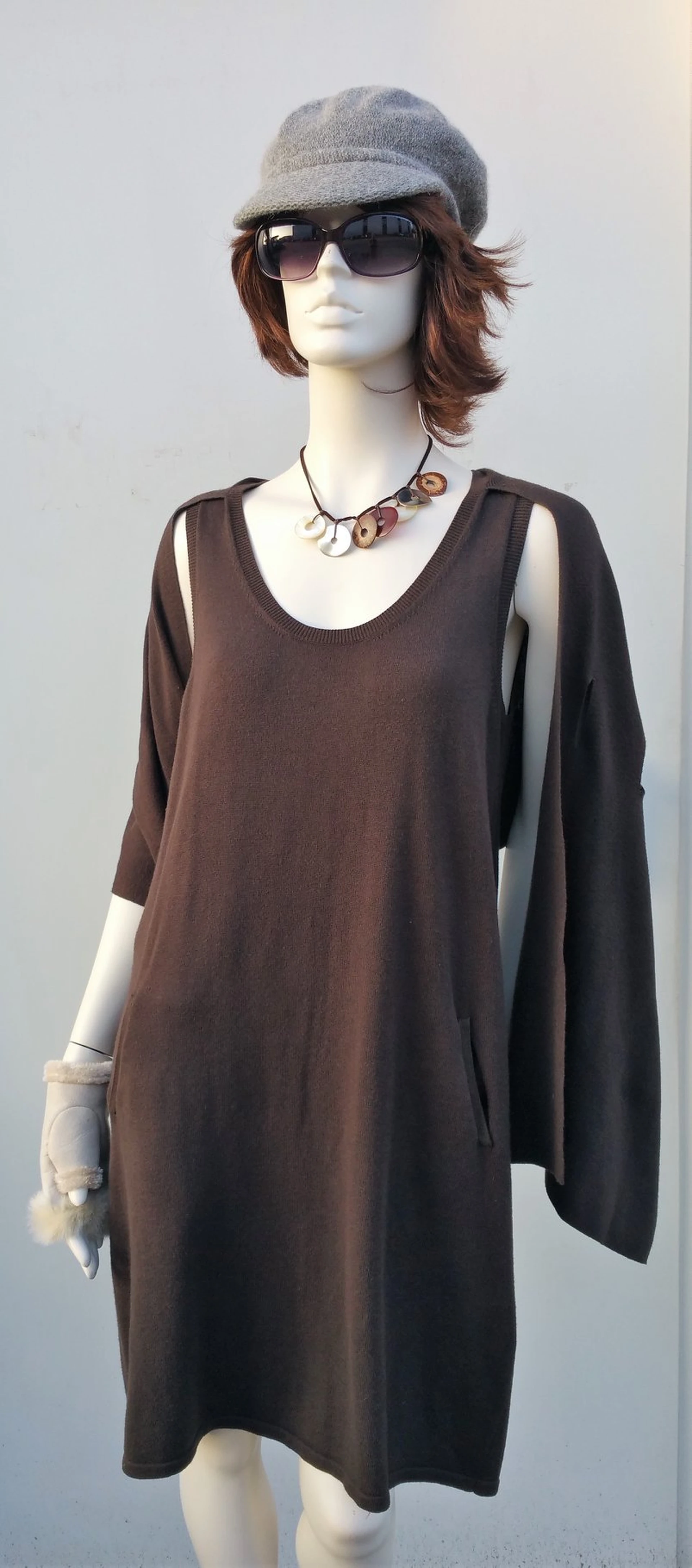 Kringloopwinkel Twinkel 2de Ronde in Beusichem met tweedehands modeaccessoires, schoenen en sieraden