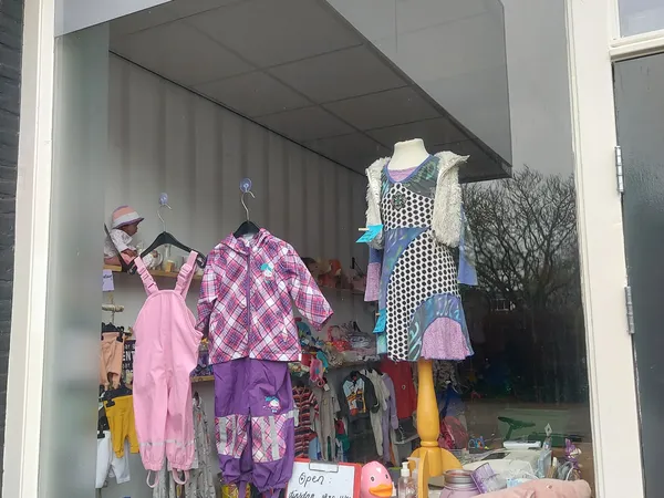 Kringloopwinkel Kringloopwinkel Twinkeltje Van Daphnes Moeder in Siddeburen