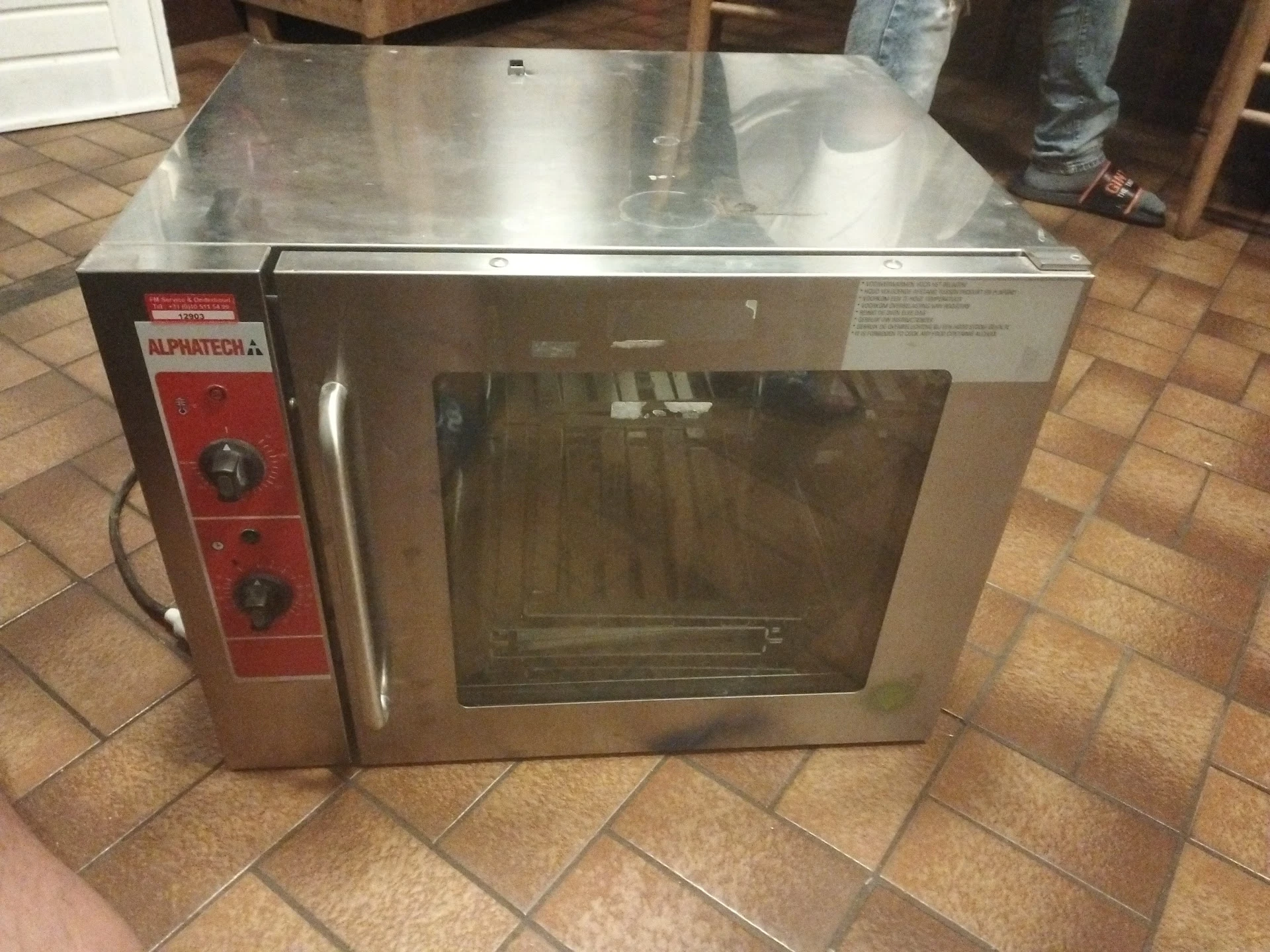 Kringloopwinkel Used Products Den Helder in Den Helder met tweedehands elektronica, huishoudelijke apparaten en muziekinst...