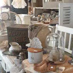 Bezoeker foto van Kringloopwinkel Van m'n Tante Hoogwoud in Hoogwoud