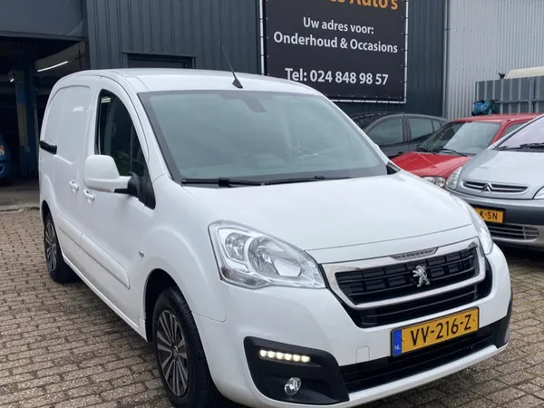 Kringloopwinkel Verhees auto’s in Weurt