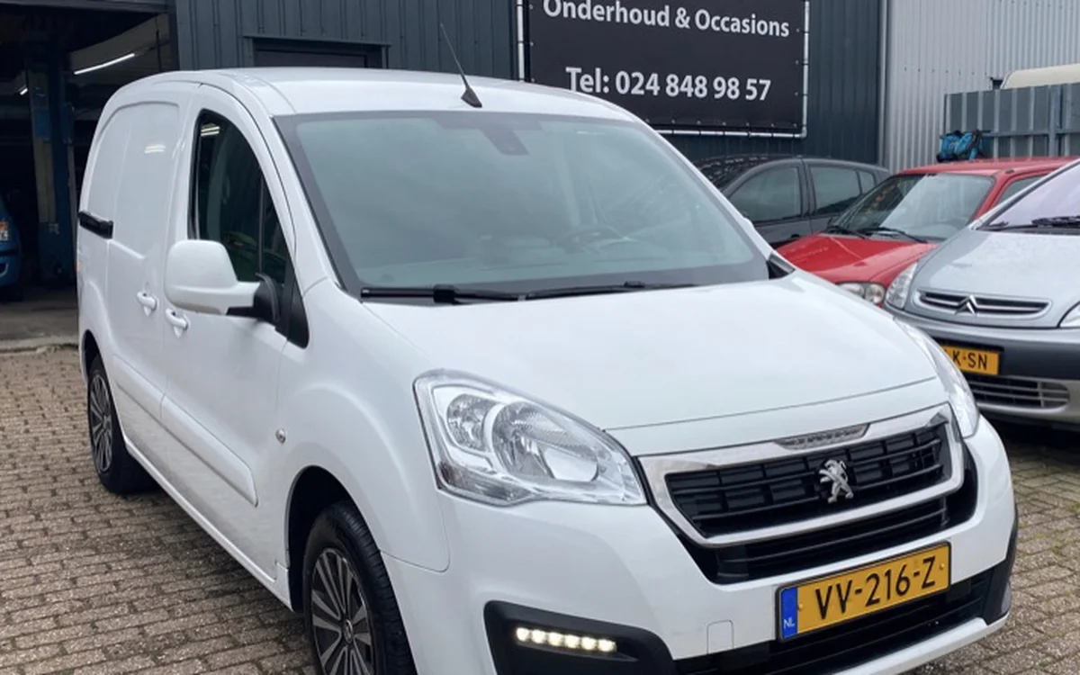 Kringloopwinkel Verhees auto’s in Weurt