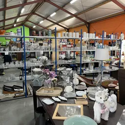 Kringloopwinkel Kringloopwinkel Verkoopplaats Zwartewaterland Bv in Genemuiden