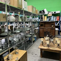 Bezoeker foto van Kringloopwinkel Verkoopplaats Zwartewaterland Bv in Genemuiden