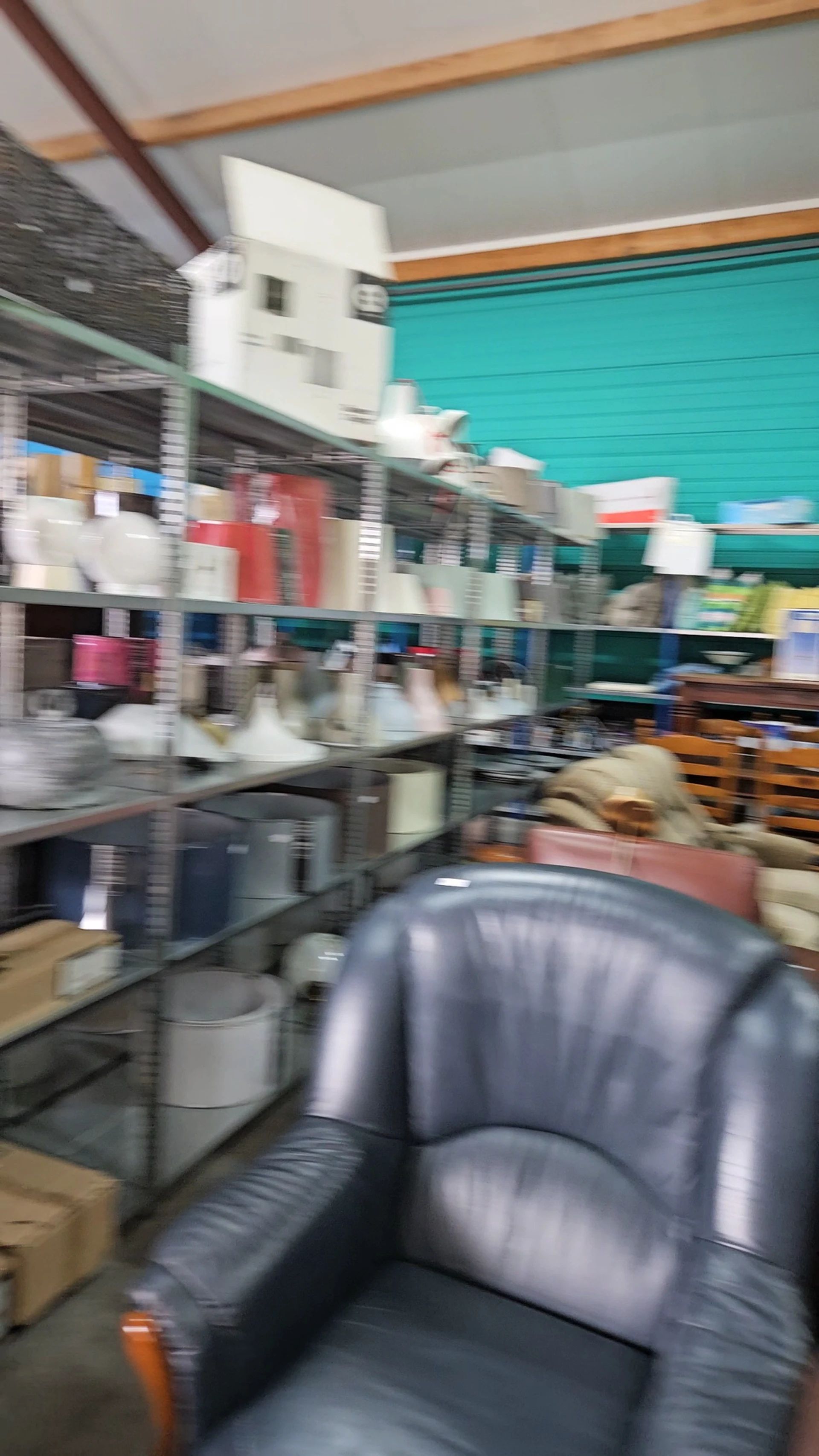 Kringloopwinkel Kringloopwinkel Verkoopplaats Zwartewaterland Bv in Genemuiden