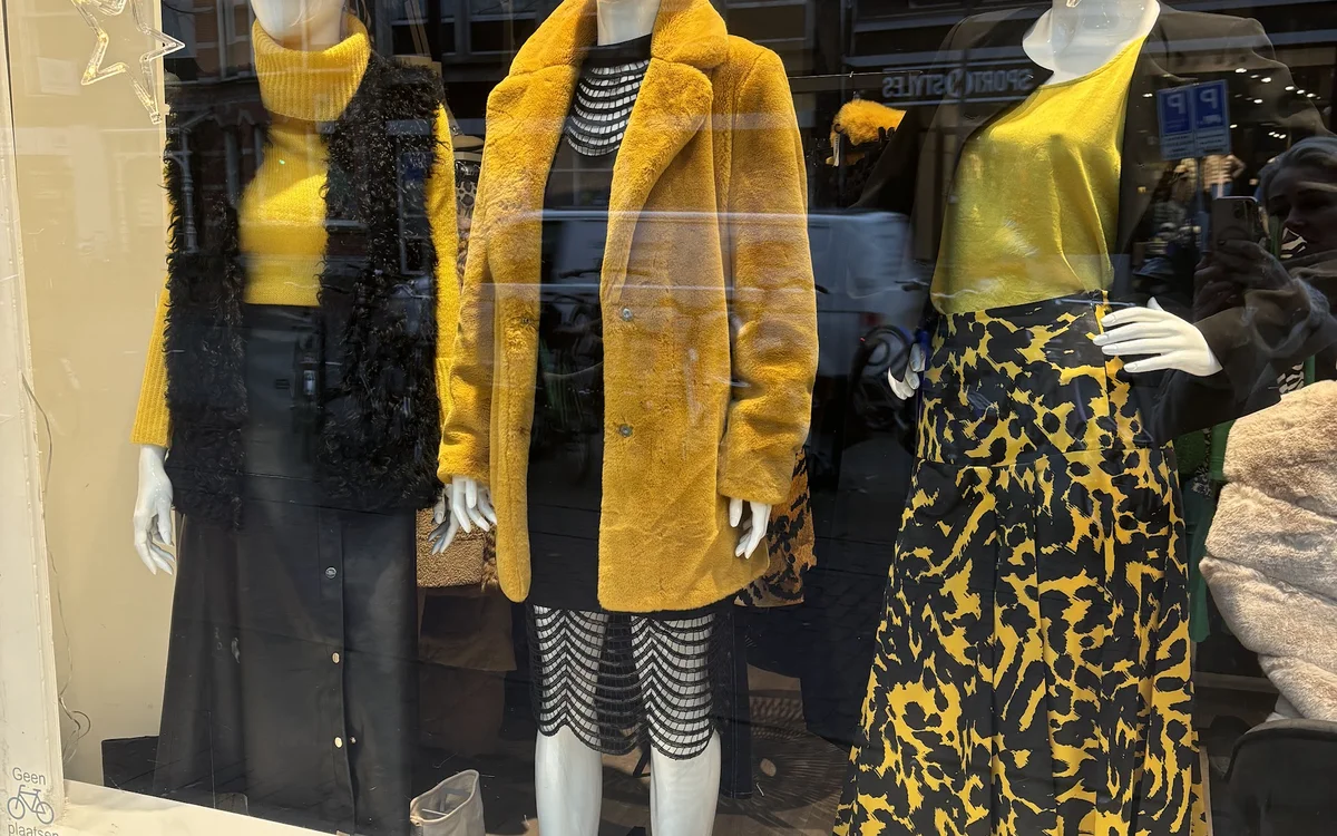 Kringloopwinkel Kringloopwinkel Vincent Kledingmagazijn in Haarlem