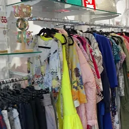 Bezoeker foto van Kringloopwinkel Vincent Kledingmagazijn in Haarlem