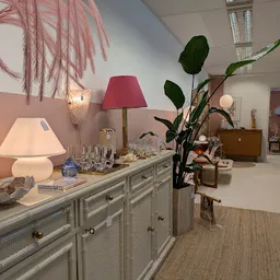 Bezoeker foto van Kringloopwinkel Vintage Pareltjes in Amsterdam