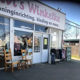 Bezoeker foto van Kringloopwinkel Vonnie's Winkelke in Echt