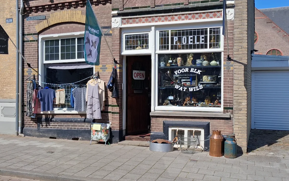 Kringloopwinkel Kringloopwinkel Voor elk wat wils in Zaamslag