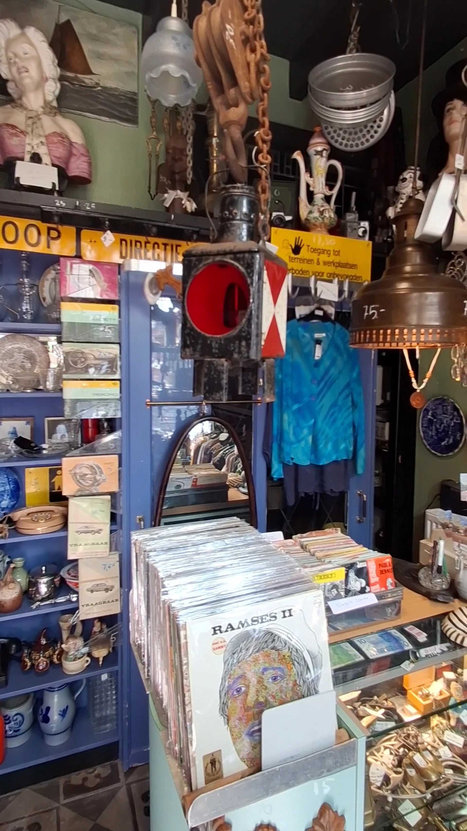 Kringloopwinkel Kringloopwinkel Voor elk wat wils in Zaamslag