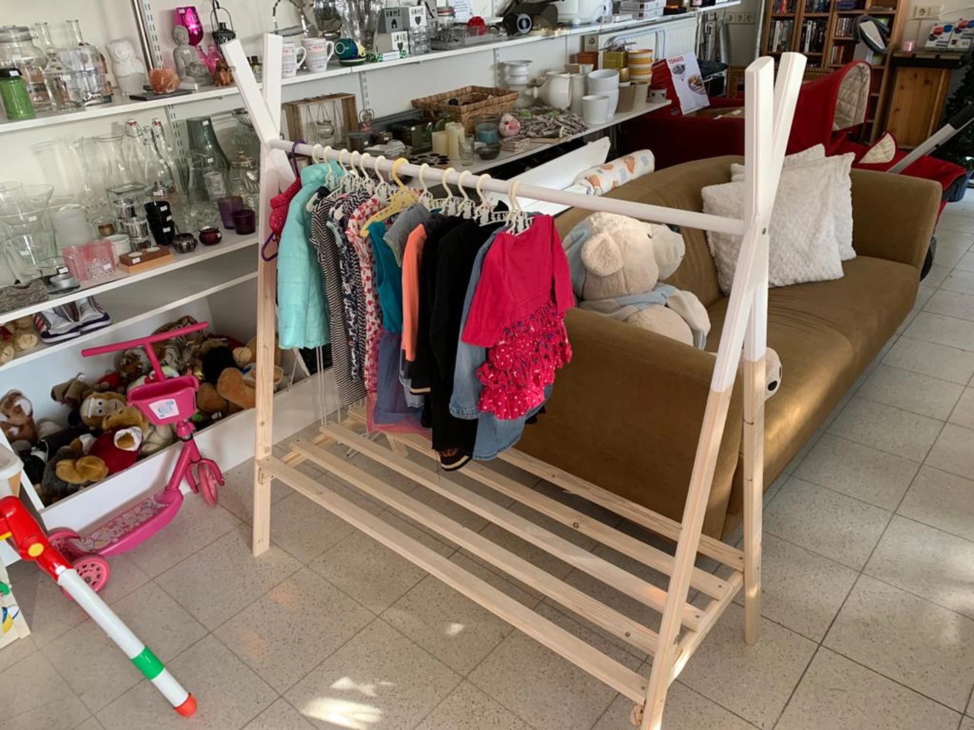 Kringloopwinkel Kringloopwinkel Voor 'n Prikkie Milsbeek in Milsbeek