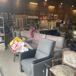 Kringloopwinkel Kringloopwinkel Walther woninginrichting in Delft