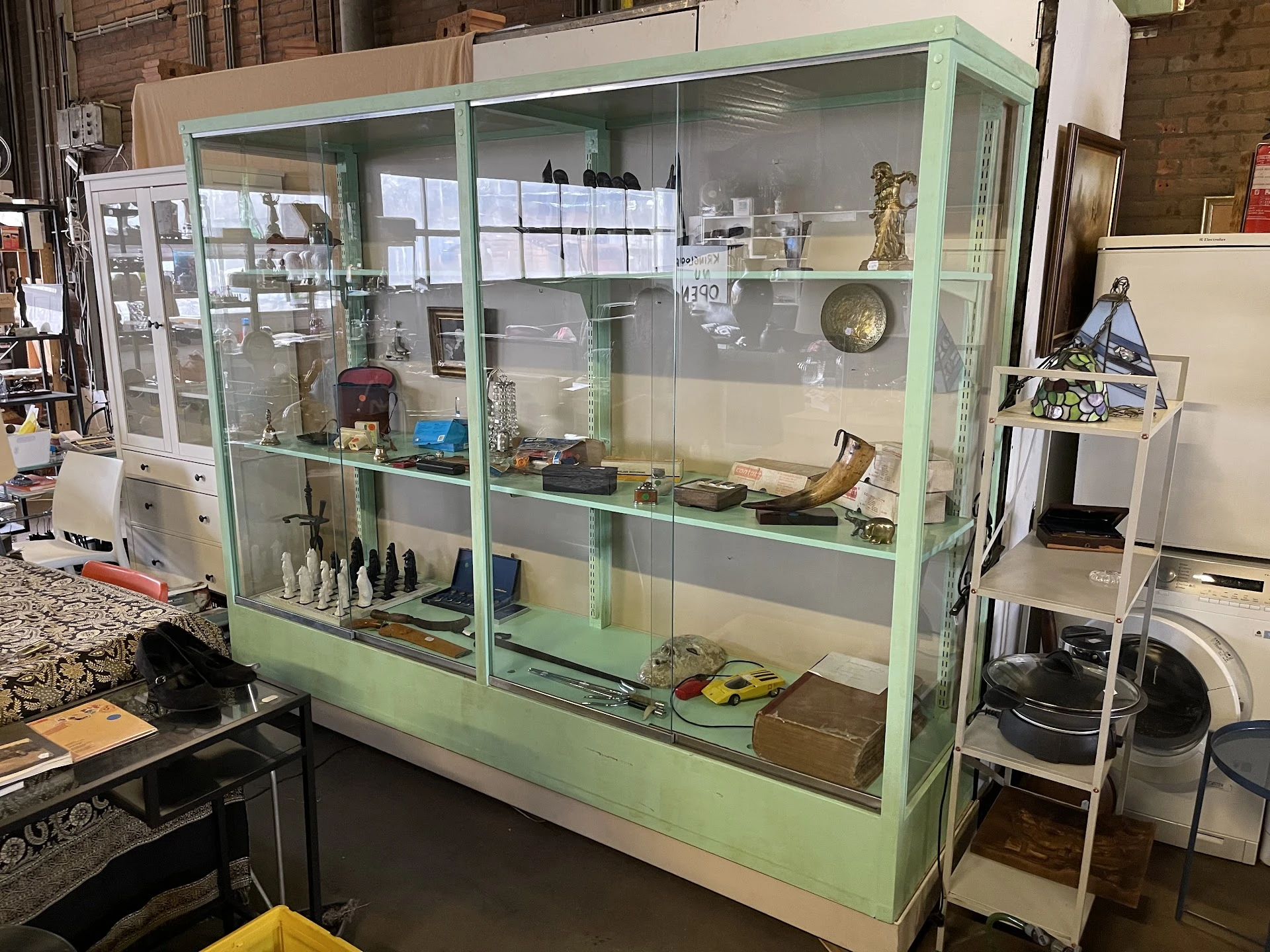 Foto gedeeld door eigenaar van Kringloopwinkel Walther woninginrichting in Delft