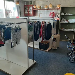 Bezoeker foto van Warenhuis De Kringloop in Drachten