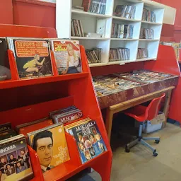 Bezoeker foto van Warenhuis De Kringloop in Drachten