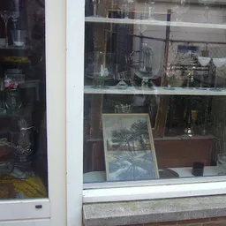 Bezoeker foto van Kringloopwinkel WillysWarenhuis NatuurlijkWonen in Wageningen