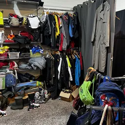 Bezoeker foto van Kringloopwinkel Winkel van Sinkel Koningsweg in Groningen Stad