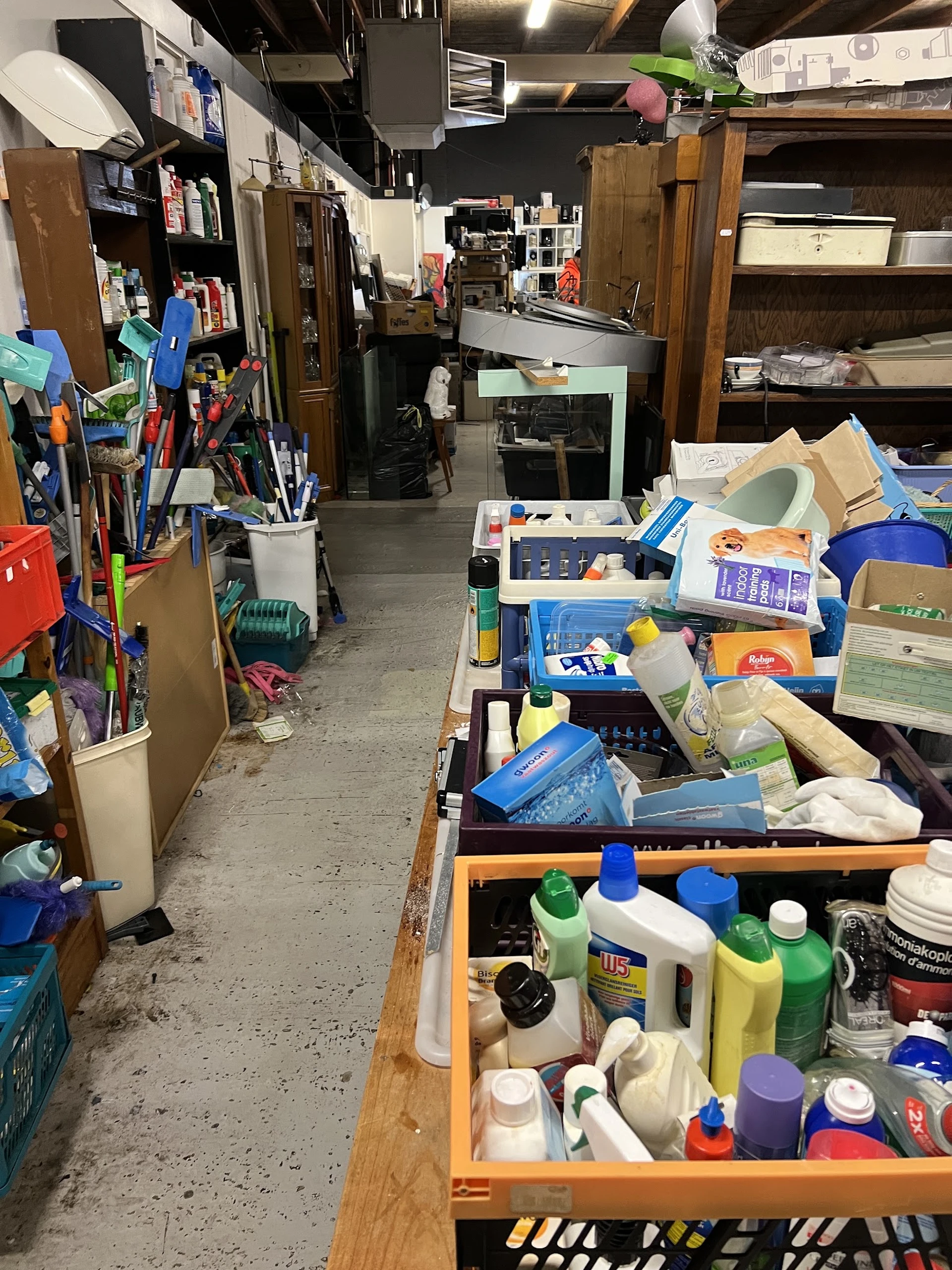 Bezoeker foto van Kringloopwinkel Winkel van Sinkel Koningsweg in Groningen Stad