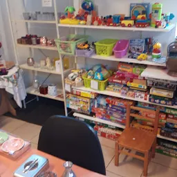 Bezoeker foto van Kringloopwinkel Winkel van Sinkel in Vianen