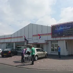 Kringloopwinkel Wonderland IJmuiden in IJmuiden