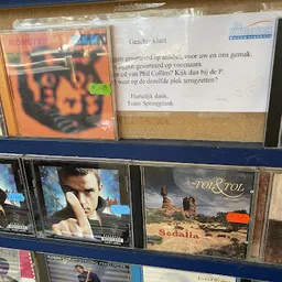 Bezoeker foto van Kringloopwinkel Woonwarenhuis De Springplank in Zoetermeer