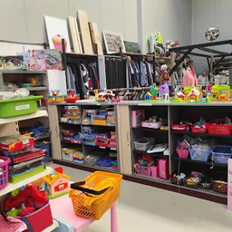 Bezoeker foto van Woord en Daad kringloopwinkel Hoeksche Waard in Oud-Beijerland