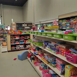 Bezoeker foto van Woord en Daad kringloopwinkel Hoeksche Waard in Oud-Beijerland