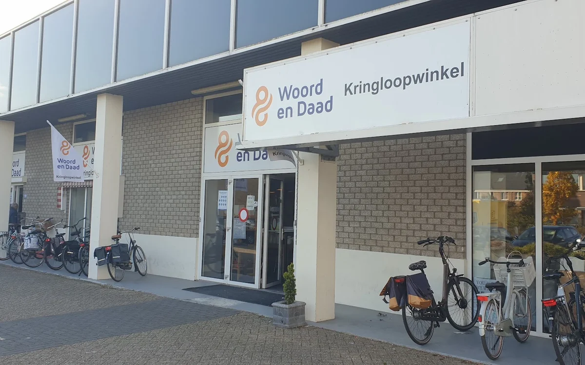 Kringloopwinkel Woord en daad Kringloopwinkel in Waddinxveen