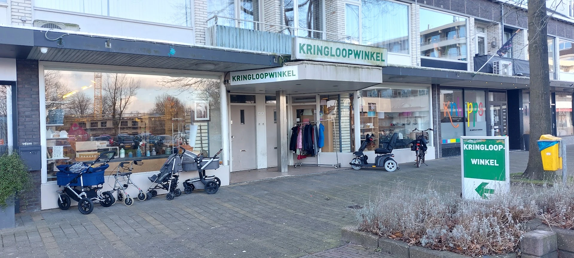 Kringloopwinkel Woord en daad Kringloopwinkel in Waddinxveen