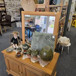 Bezoeker foto van Kringloopwinkel Woord en Daad in Ochten