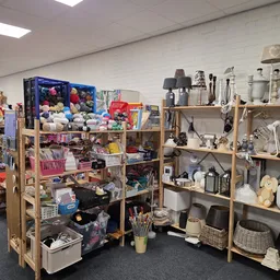 Bezoeker foto van Kringloopwinkel Woord en Daad in Ochten