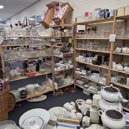 Bezoeker foto van Kringloopwinkel Woord en Daad in Ochten
