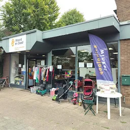 Bezoeker foto van Kringloopwinkel Woord en Daad in Ochten