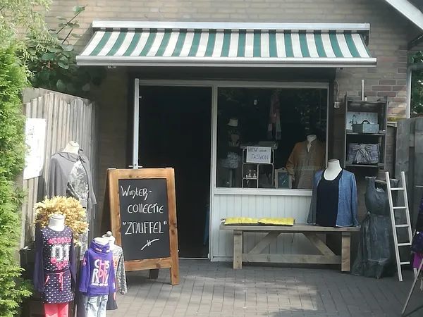 Kringloopwinkel Kringloopwinkel Znuffel in Bakel