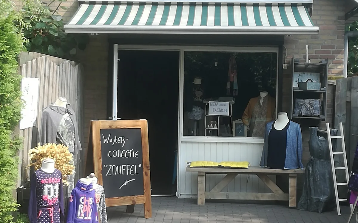 Kringloopwinkel Kringloopwinkel Znuffel in Bakel