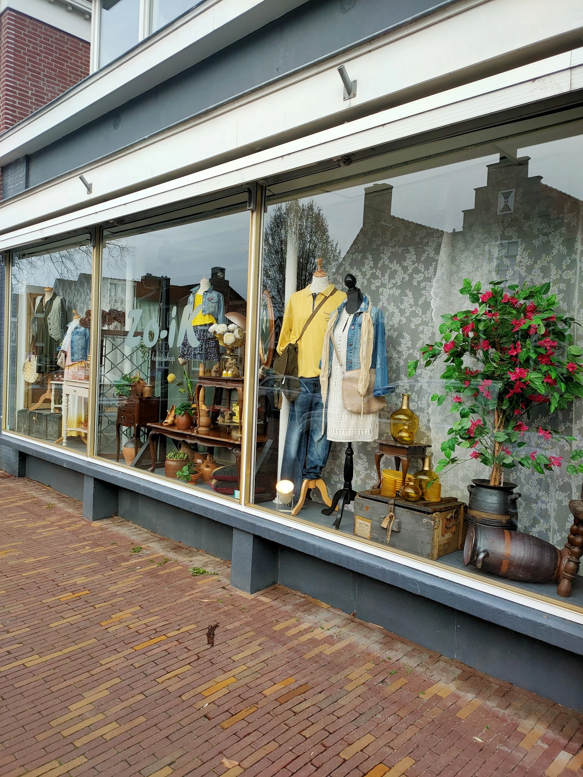 Kringloopwinkel Kringloopwinkel Zo-iK in Geertruidenberg