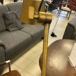 Bezoeker foto van Kringloopwinkel Zolder023 in Haarlem