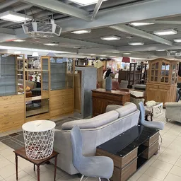 Bezoeker foto van Kringloopwinkel Zolder023 in Haarlem