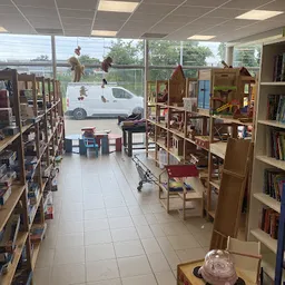 Bezoeker foto van Kringloopwinkel Zolder023 in Haarlem