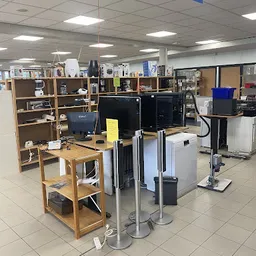 Bezoeker foto van Kringloopwinkel Zolder023 in Haarlem