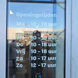 Bezoeker foto van Kringloopwinkel Zolder023 in Haarlem